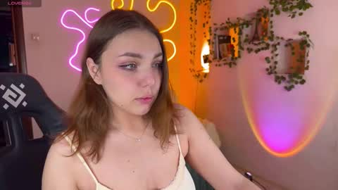 Snapshot of adrean_sofi chatting on 12, 10, 2025 adrean_sofi online show from 12, 10, 2025