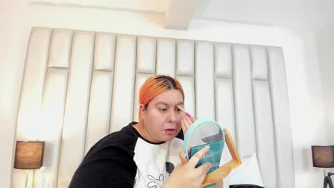 ANDREA PEREZ online show from 18, 10, 2025