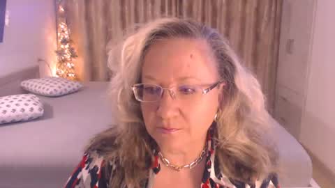 Snapshot of adrena_ chatting on 6, 7, 2026 Cryna online show from 6, 7, 2026