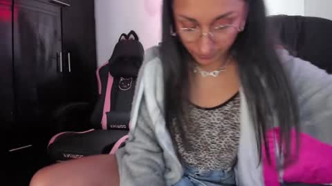 Snapshot of adrena_10 chatting on 4, 1, 2025 Adrena10 online show from 4, 1, 2025