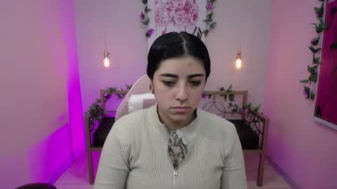 Snapshot of adri_gomez_1 chatting on 30, 6, 2026 Adri online show from 30, 6, 2026