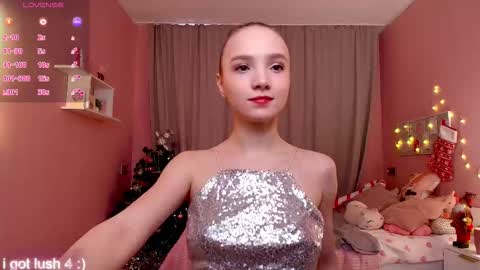 Snapshot of adria_arjona chatting on 21, 12, 2025 Eva online show from 21, 12, 2025