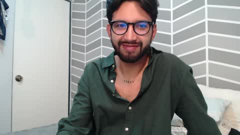 Snapshot of adrian_falcon chatting on 16, 5, 2026 Adrian Falcon online show from 16, 5, 2026