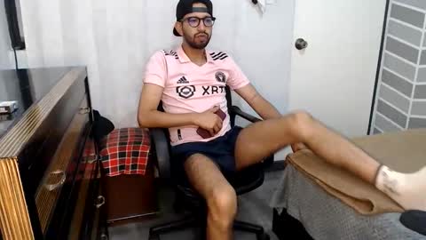 Snapshot of adrian_falcon chatting on 26, 5, 2026 Adrian Falcon online show from 26, 5, 2026