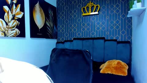 Snapshot of adrian_rae chatting on 6, 11, 2025 online show from 6, 11, 2025