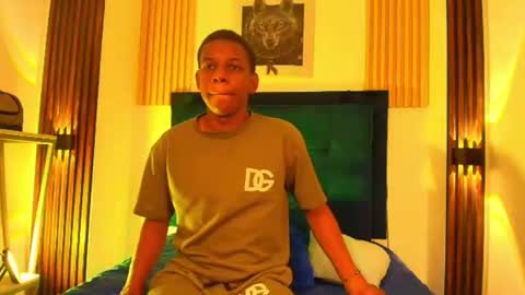 Adrian online show from 4, 7, 2026