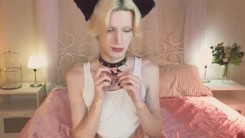 Snapshot of adrian_the_one_ chatting on 16, 1, 2025 adrian_the_one_ online show from 16, 1, 2025