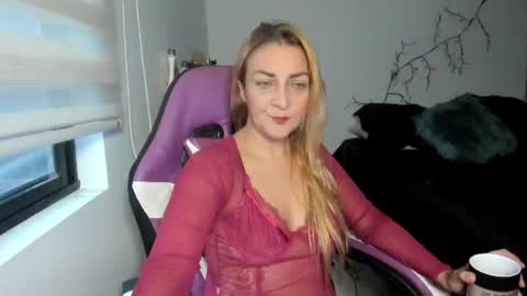 Snapshot of adrianapdes chatting on 14, 7, 2026 Adriana Paredes online show from 14, 7, 2026