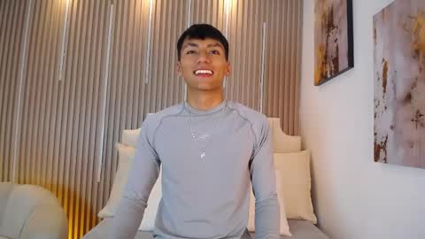 adrianstark_ online show from 25, 5, 2026
