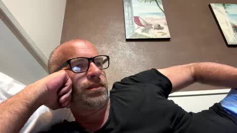 adrienfromparis online show from 30, 4, 2026