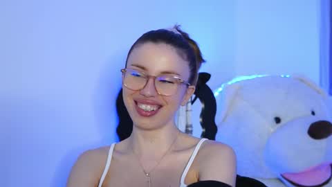 Aelia online show from 10, 3, 2026