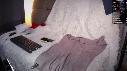 Snapshot of aestetic_boyy chatting on 18, 11, 2025 Fred and Dilan online show from 18, 11, 2025