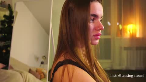 Snapshot of aesthetics__tease chatting on 5, 1, 2025 aesthetics__tease online show from 5, 1, 2025