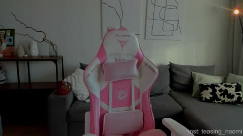 Naomi My instagram account - teasing naomi online show from 16, 2, 2026