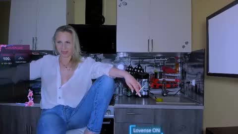 Snapshot of afanasia chatting on 13, 2, 2025 OneAfa online show from 13, 2, 2025