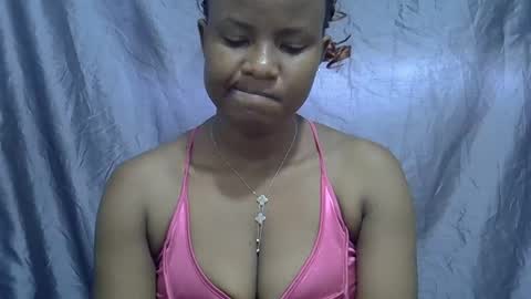 Snapshot of africanngirl chatting on 5, 11, 2025 africanngirl online show from 5, 11, 2025