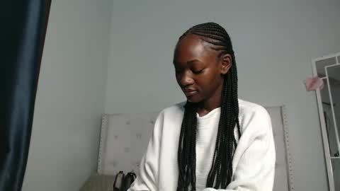 Snapshot of africanpetitequeen chatting on 28, 10, 2025 CIARA online show from 28, 10, 2025