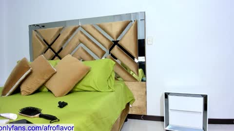 Jheremy and  leeryc  online show from 17, 9, 2025