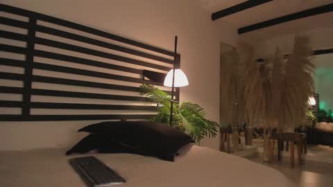 Emma online show from 10, 1, 2025