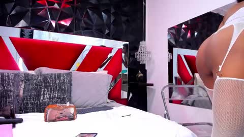 Snapshot of afroditagreenn chatting on 8, 3, 2025 Afrodita online show from 8, 3, 2025