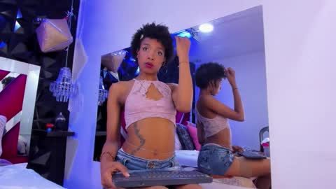 Snapshot of afroditagreenn chatting on 14, 10, 2025 Afrodita online show from 14, 10, 2025