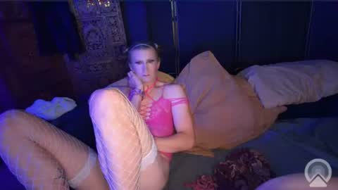 Snapshot of after_dark_productions chatting on 24, 6, 2026 Me Myself Irene online show from 24, 6, 2026