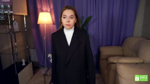 Snapshot of aftonbunkers chatting on 29, 12, 2024 Lana 1800 - 0330 UTC Mia 0700- 1630 UTC online show from 29, 12, 2024