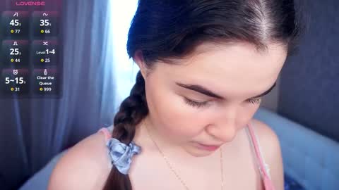 Snapshot of aftonbunkers chatting on 17, 9, 2025 Lana 1800 - 0330 UTC Mia 0700- 1630 UTC online show from 17, 9, 2025