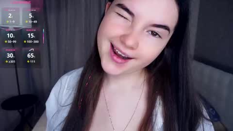 Snapshot of aftonbunkers chatting on 21, 11, 2025 Lana 1800 - 0330 UTC Mia 0700- 1630 UTC online show from 21, 11, 2025