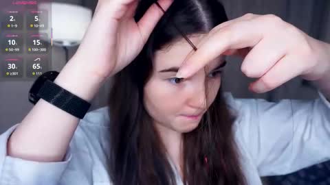 Snapshot of aftonbunkers chatting on 28, 11, 2025 Lana 1800 - 0330 UTC Mia 0700- 1630 UTC online show from 28, 11, 2025