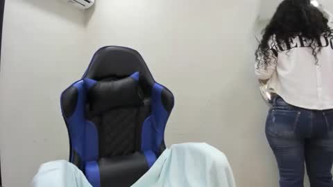 Snapshot of agata18_ chatting on 5, 2, 2026 A G A T A online show from 5, 2, 2026