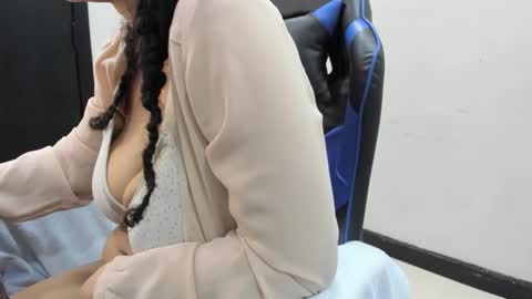 Snapshot of agata18_ chatting on 6, 2, 2026 A G A T A online show from 6, 2, 2026