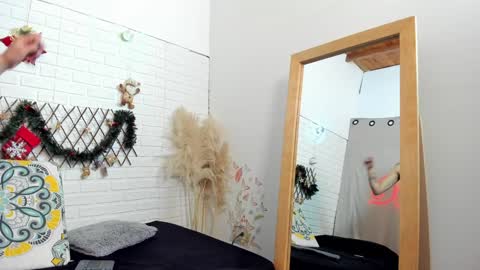 Snapshot of agata__rose chatting on 5, 1, 2025 agata__rose online show from 5, 1, 2025