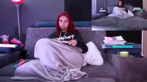 Snapshot of agatacollinsss chatting on 9, 10, 2025 Agata Collinss online show from 9, 10, 2025