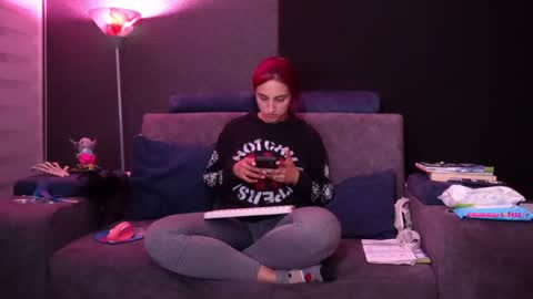 Snapshot of agatacollinsss chatting on 8, 11, 2025 Agata Collinss online show from 8, 11, 2025