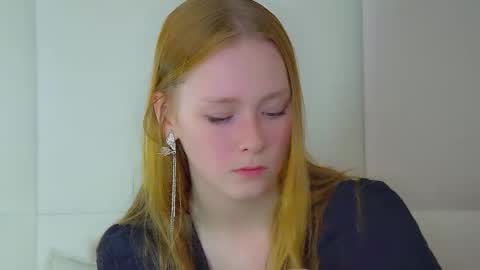 Snapshot of agatafoxley chatting on 9, 9, 2025 AgataFoxley online show from 9, 9, 2025