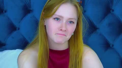 Snapshot of agatafoxley chatting on 8, 10, 2025 AgataFoxley online show from 8, 10, 2025