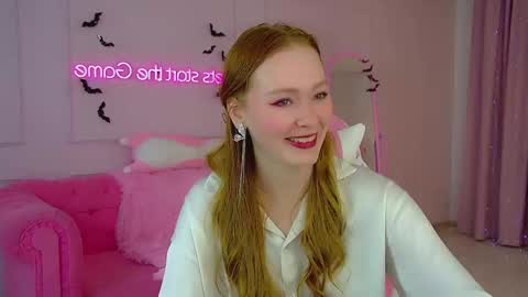 Snapshot of agatafoxley chatting on 19, 10, 2025 AgataFoxley online show from 19, 10, 2025