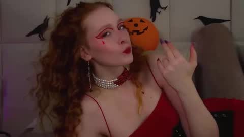 Snapshot of agatafoxley chatting on 27, 10, 2025 AgataFoxley online show from 27, 10, 2025