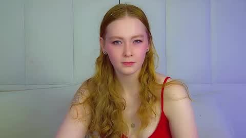 Snapshot of agatafoxley chatting on 20, 11, 2025 AgataFoxley online show from 20, 11, 2025