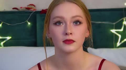 Snapshot of agatafoxley chatting on 13, 12, 2025 AgataFoxley online show from 13, 12, 2025