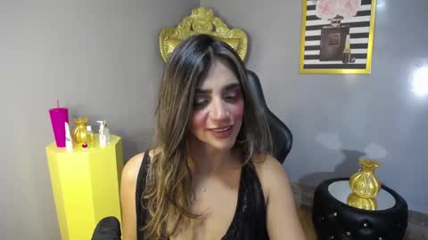 Snapshot of agatha_brooks_t chatting on 4, 11, 2025 AGATHA online show from 4, 11, 2025