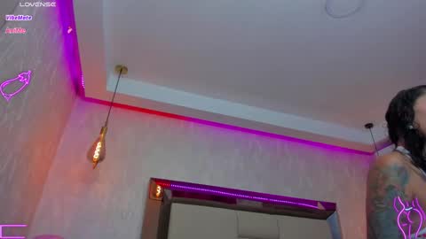 Snapshot of agatha_russh_ chatting on 12, 2, 2025 LUNNA online show from 12, 2, 2025