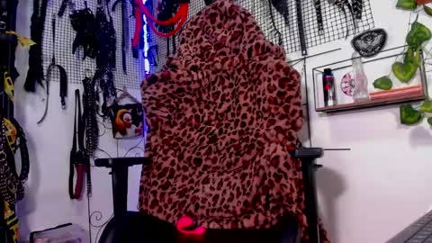 Agatha Fox online show from 18, 12, 2024