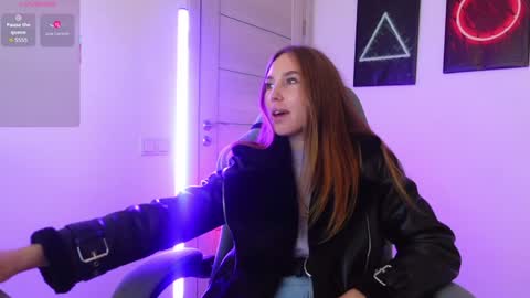 Snapshot of agelina_summer chatting on 25, 9, 2025 Agelina Lilly Laura online show from 25, 9, 2025