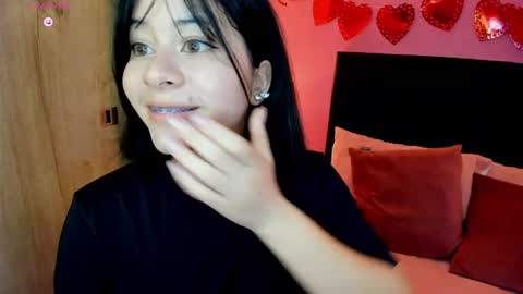 Snapshot of agnes_21 chatting on 26, 2, 2025 ines online show from 26, 2, 2025