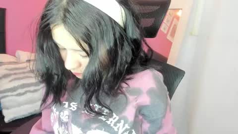 Snapshot of agnes_21 chatting on 24, 9, 2025 ines online show from 24, 9, 2025