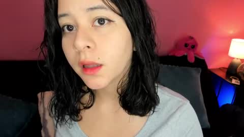 Snapshot of agnes_21 chatting on 28, 9, 2025 ines online show from 28, 9, 2025