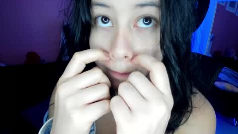 Snapshot of agnes_21 chatting on 2, 10, 2025 ines online show from 2, 10, 2025