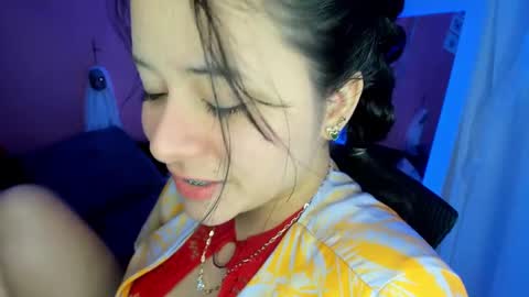 Snapshot of agnes_21 chatting on 4, 10, 2025 ines online show from 4, 10, 2025
